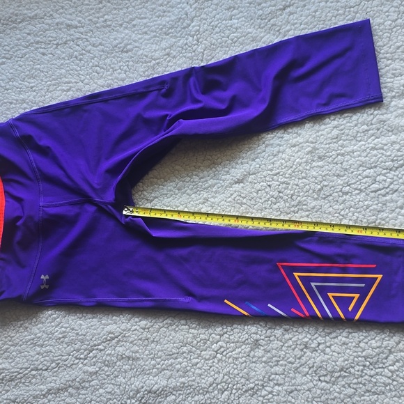 Under Armour Athletic Workout Capri Lenght Compression Leggings - Picture 10 of 12